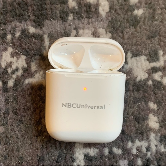 APPLE - Air pods case - Picture 2 of 4